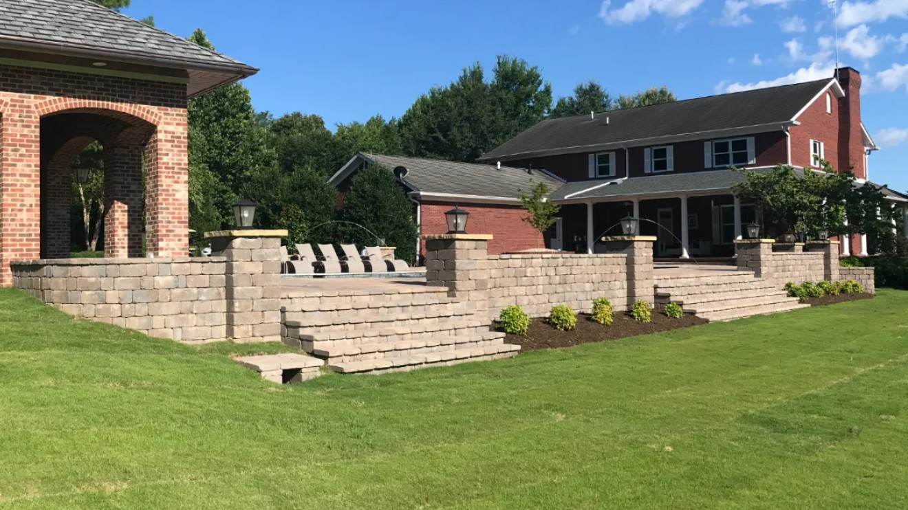 Turner's Landscaping & Hardscape Image