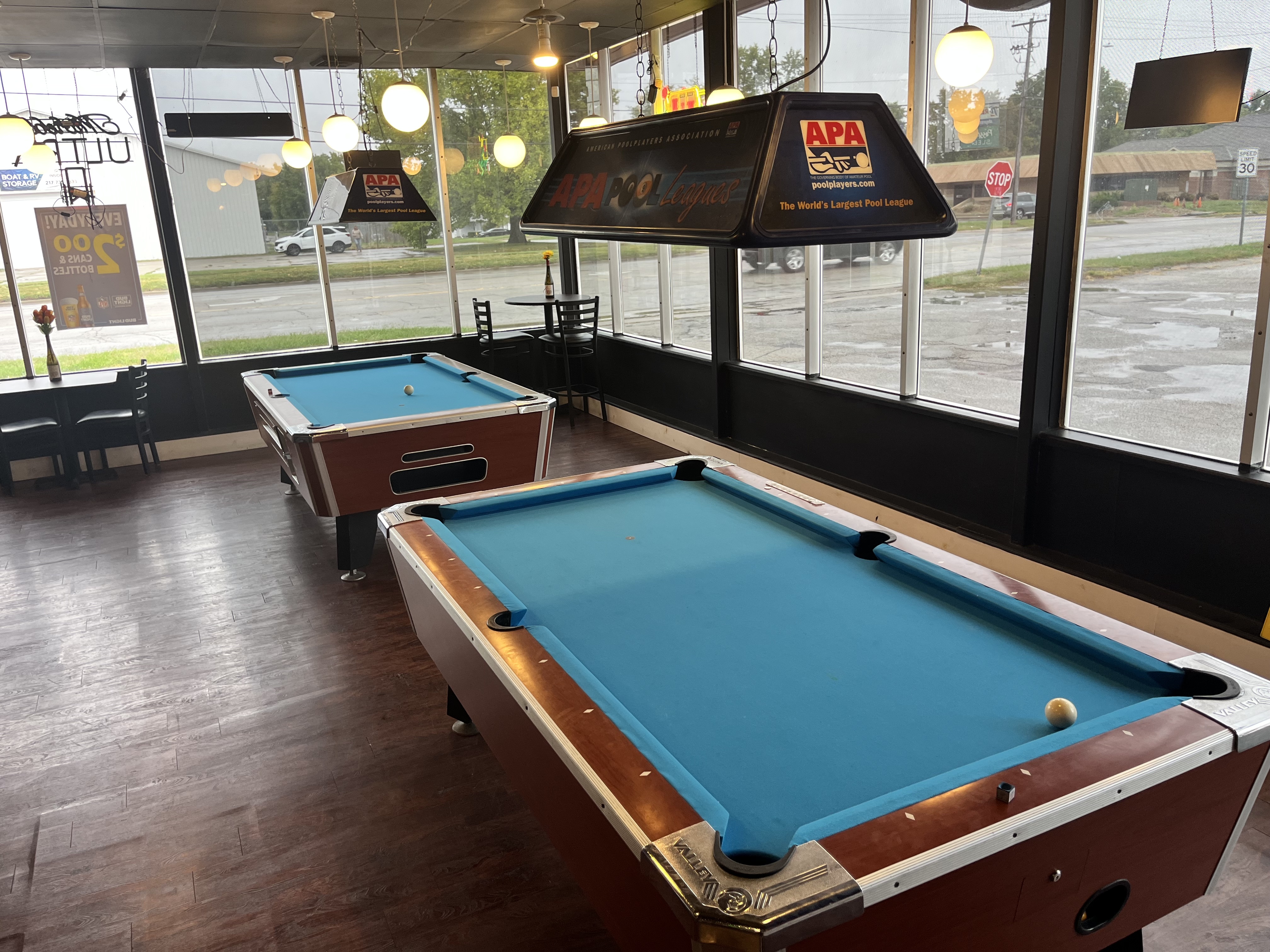 Bella's Pizza & Pub Image