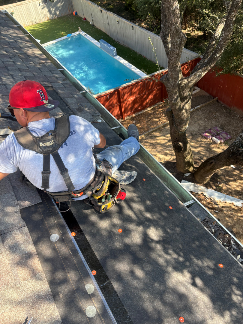 Roof Repair and Leak Experts Image