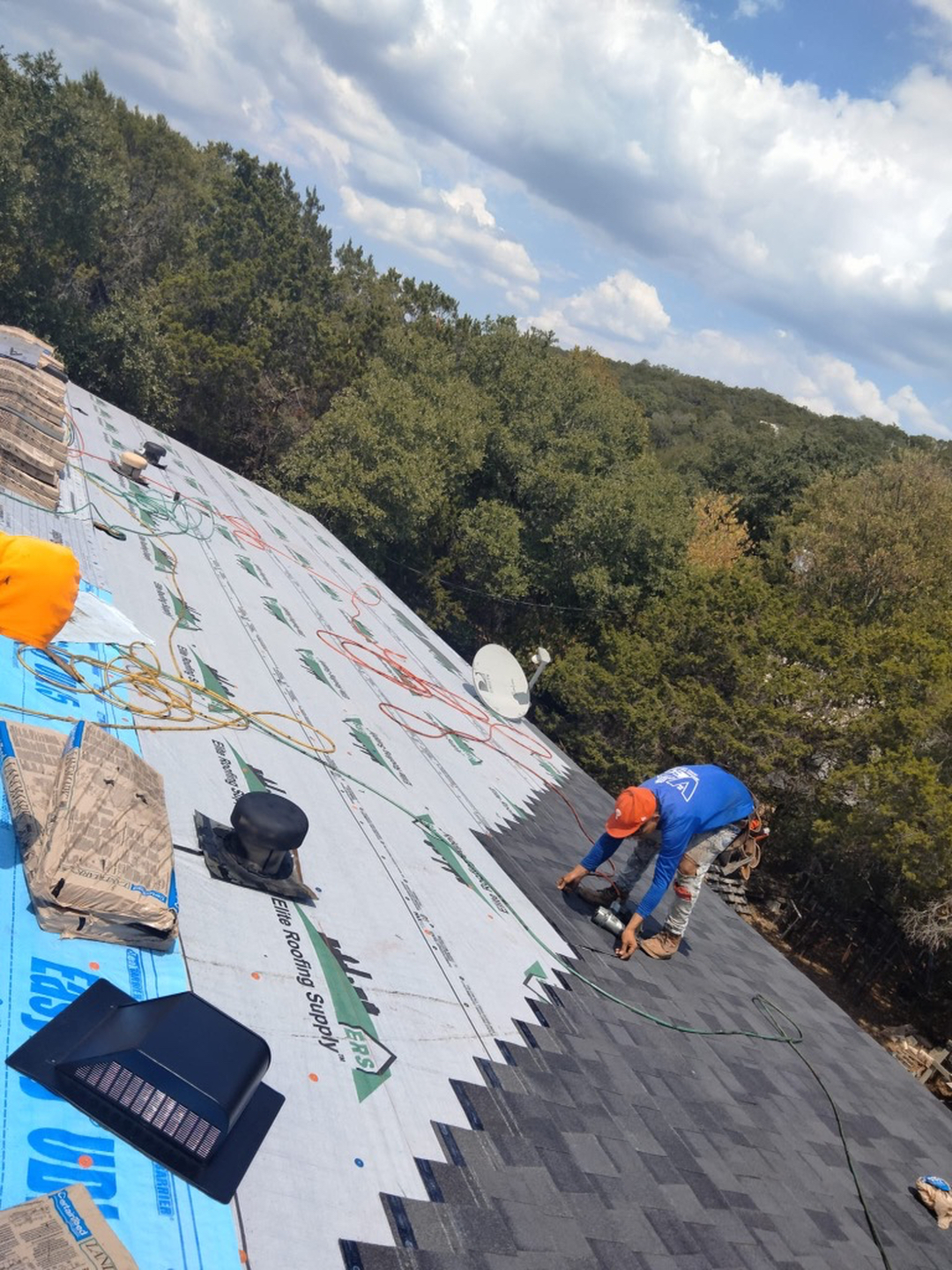 Roof Repair and Leak Experts Image
