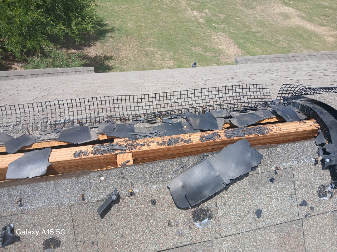 Roof Repair and Leak Experts Image