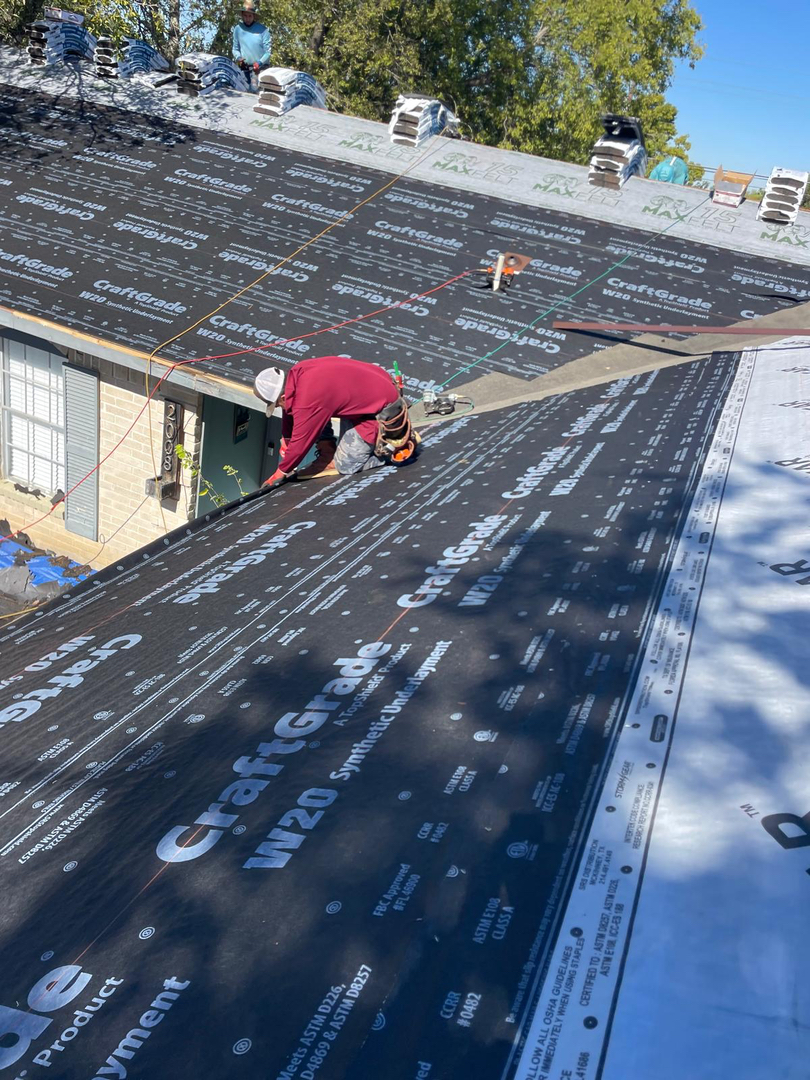 Roof Repair and Leak Experts Image