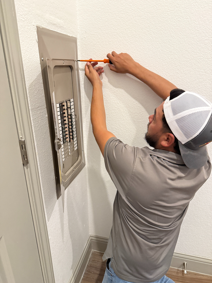 Simms Electrical Services Image