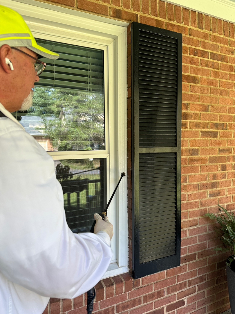 Lamp's Pest Solutions Image