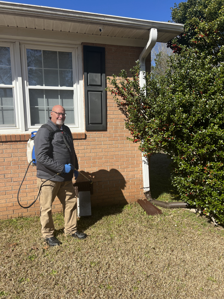 Lamp's Pest Solutions Image