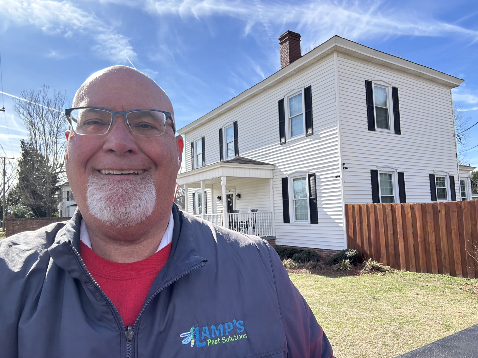 Lamp's Pest Solutions Image