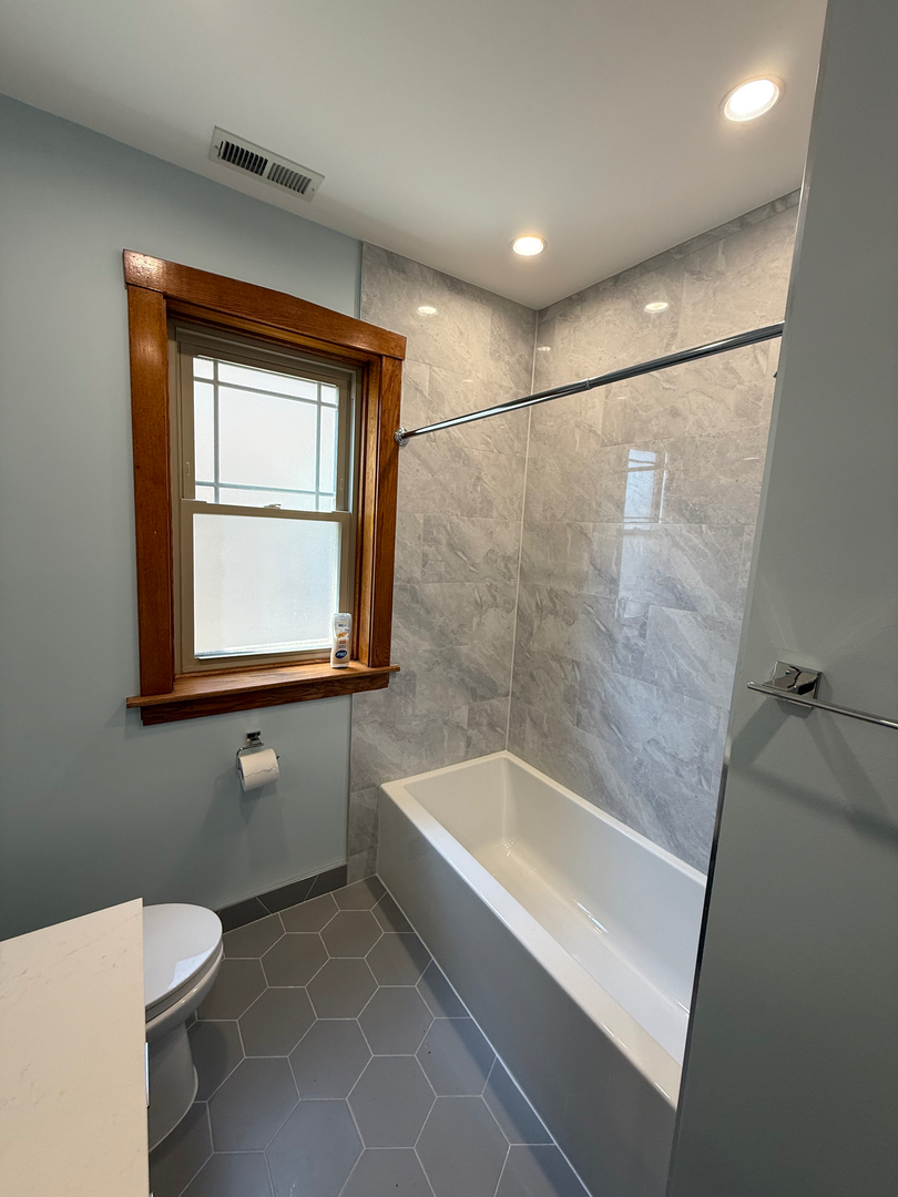 Wrigleyville Handyman & Remodeling Incorporated Image