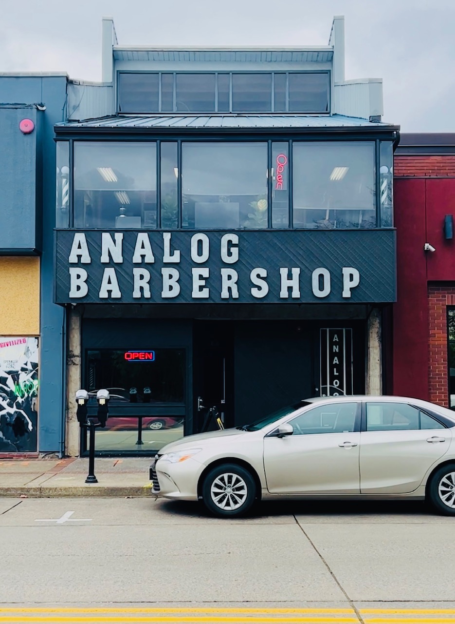 Analog Barbershop Image