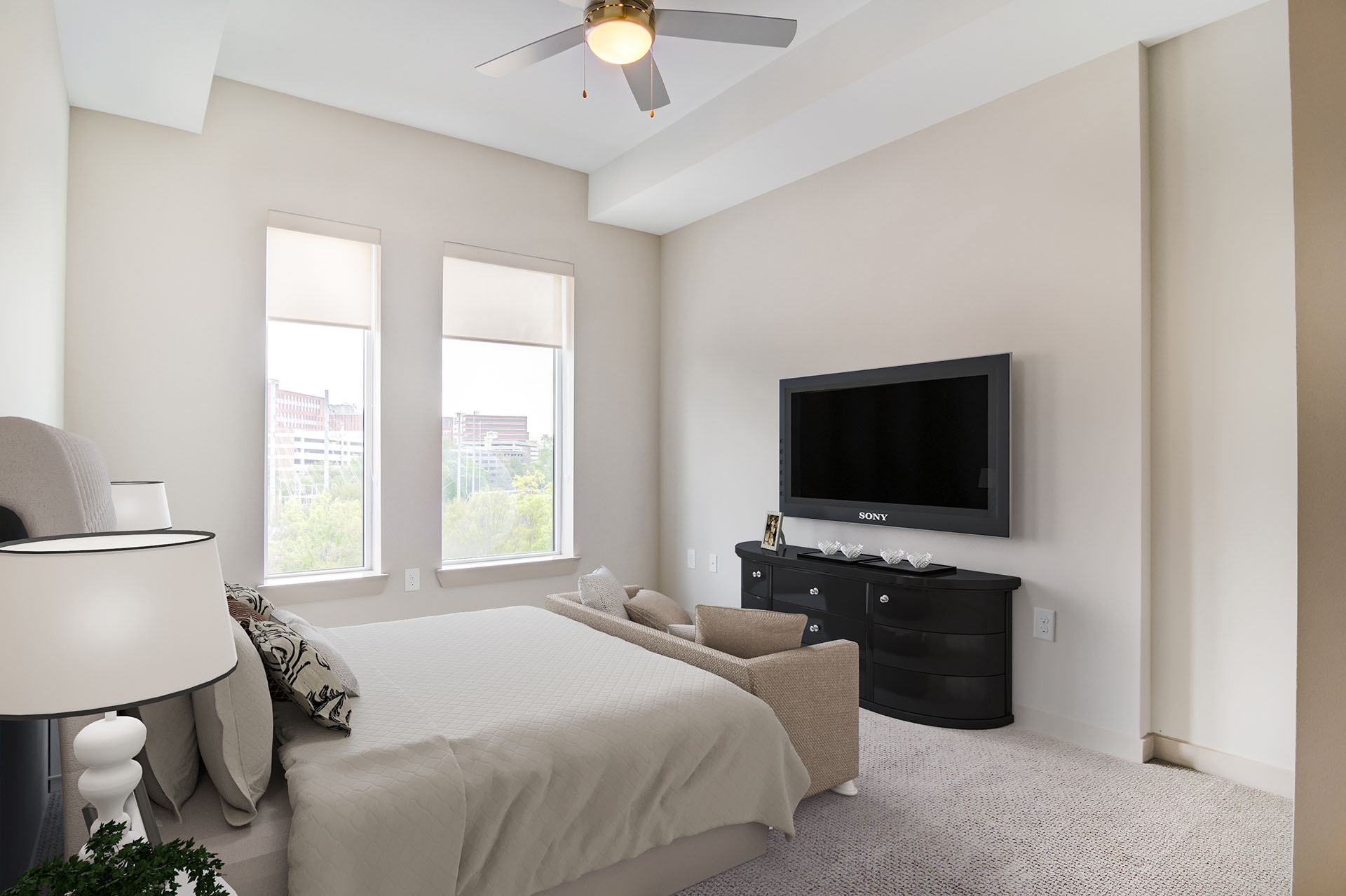 Venue Brookwood Apartments Image