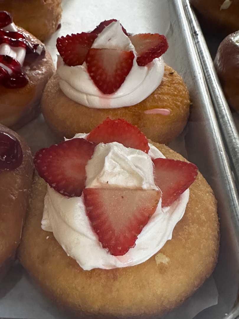 The Donut House Thornton Image