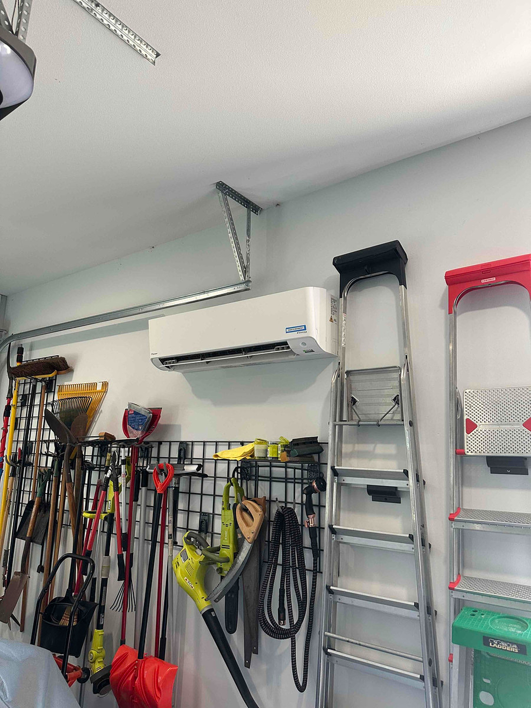 Rehagen Heating &amp; Cooling, Inc. Logo