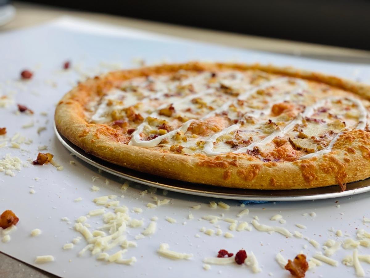 Hangar 54 Pizza Image