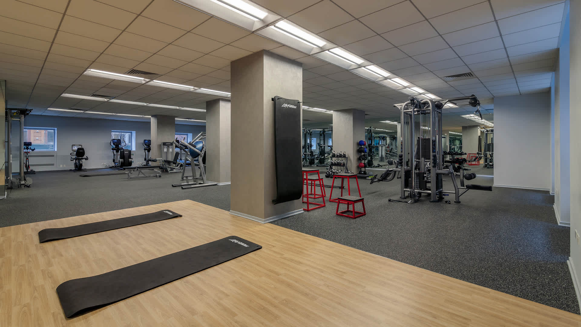 777 6th Avenue Apartments - New York, NY