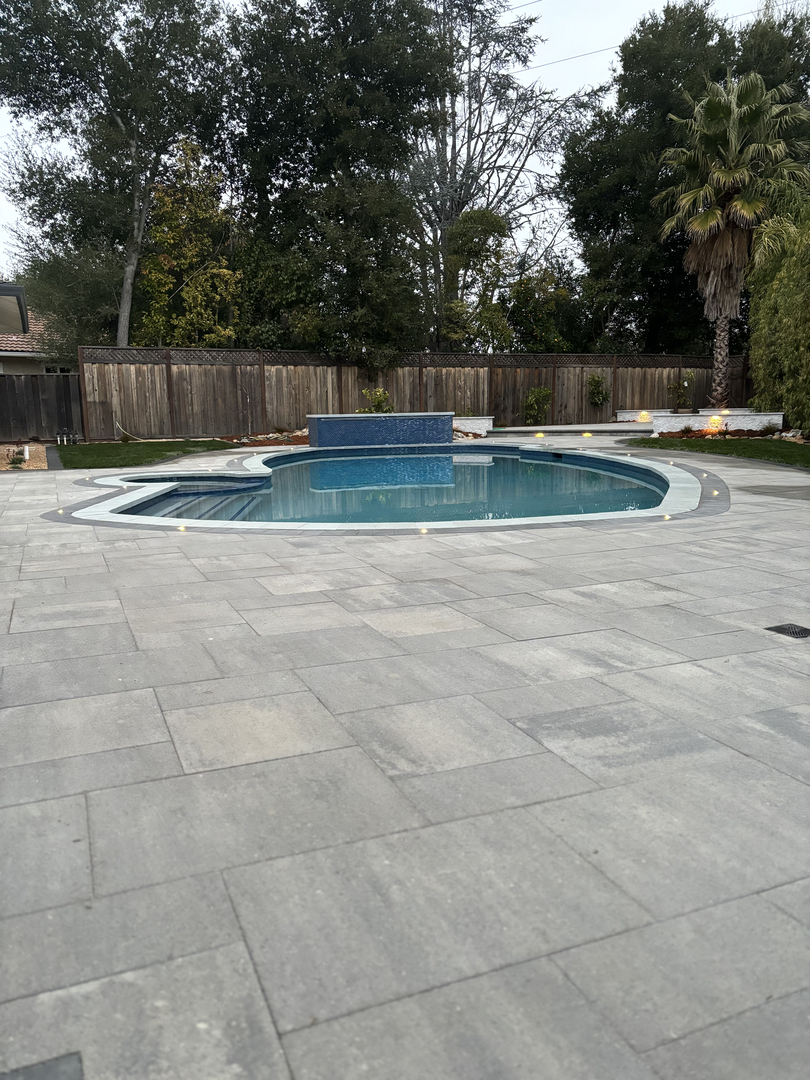 Elias Landscaping Inc. Image