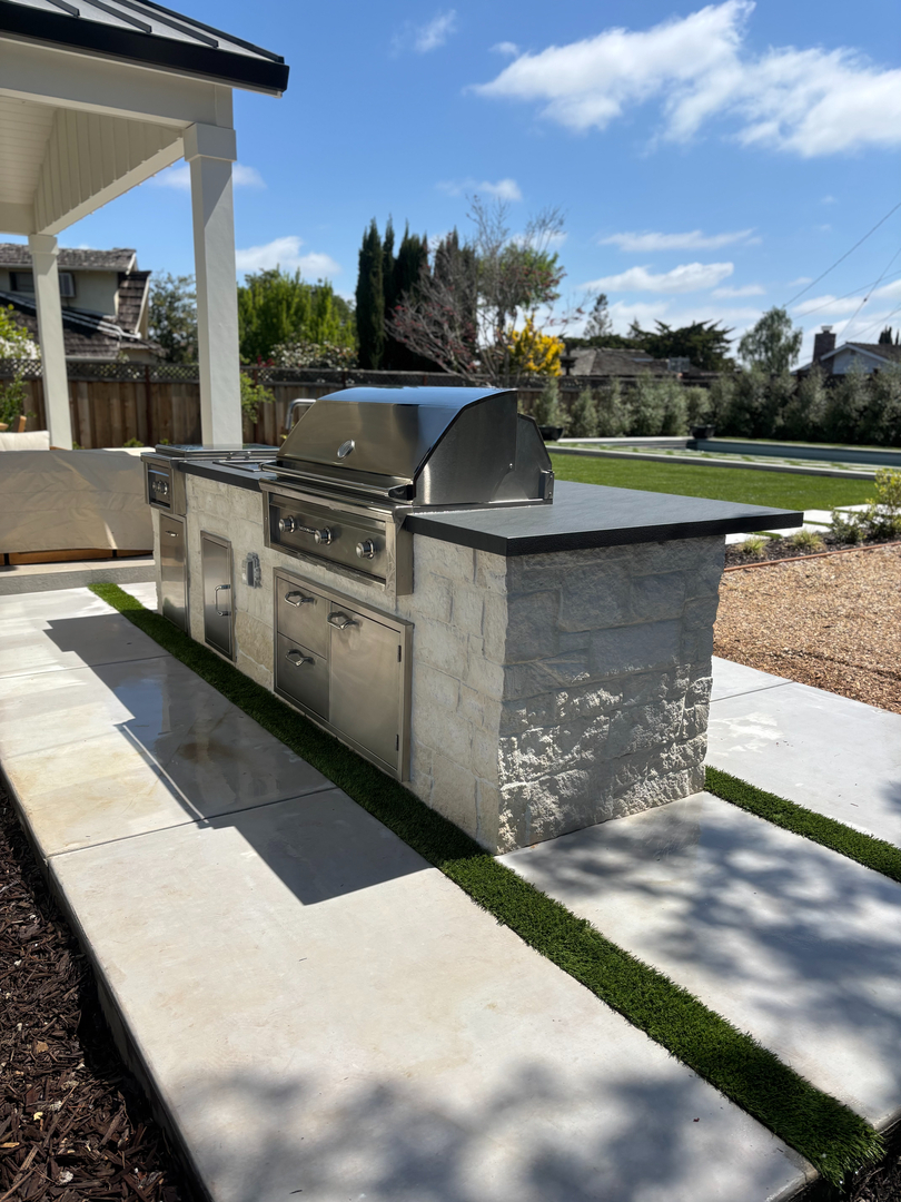 Elias Landscaping Inc. Image