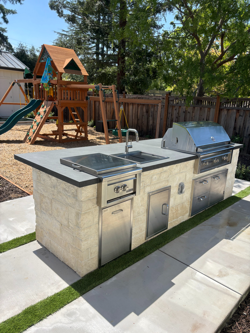 Elias Landscaping Inc. Image