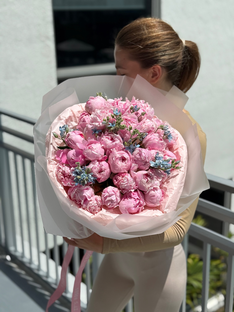 IT IS ROSES LLC Image