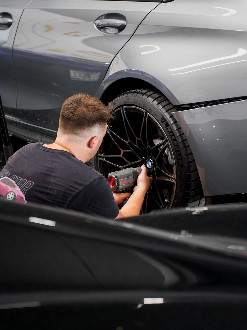 Ruby Star Auto Body - Hollywood, FL
