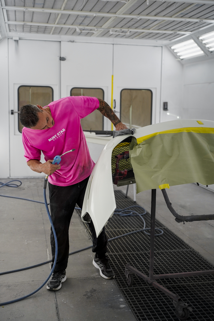 Ruby Star Auto Body - Hollywood, FL