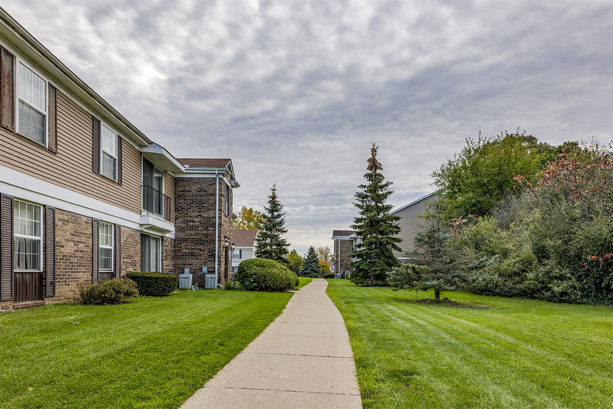 South Grove Apartments - Ann Arbor, MI