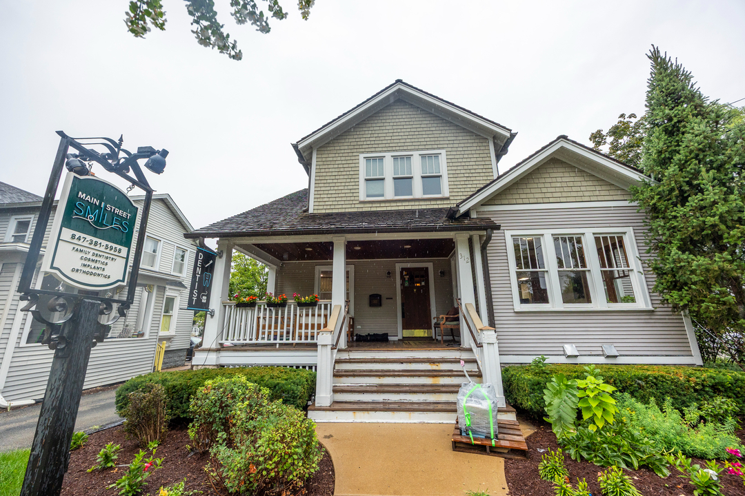 Main Street Smiles Image