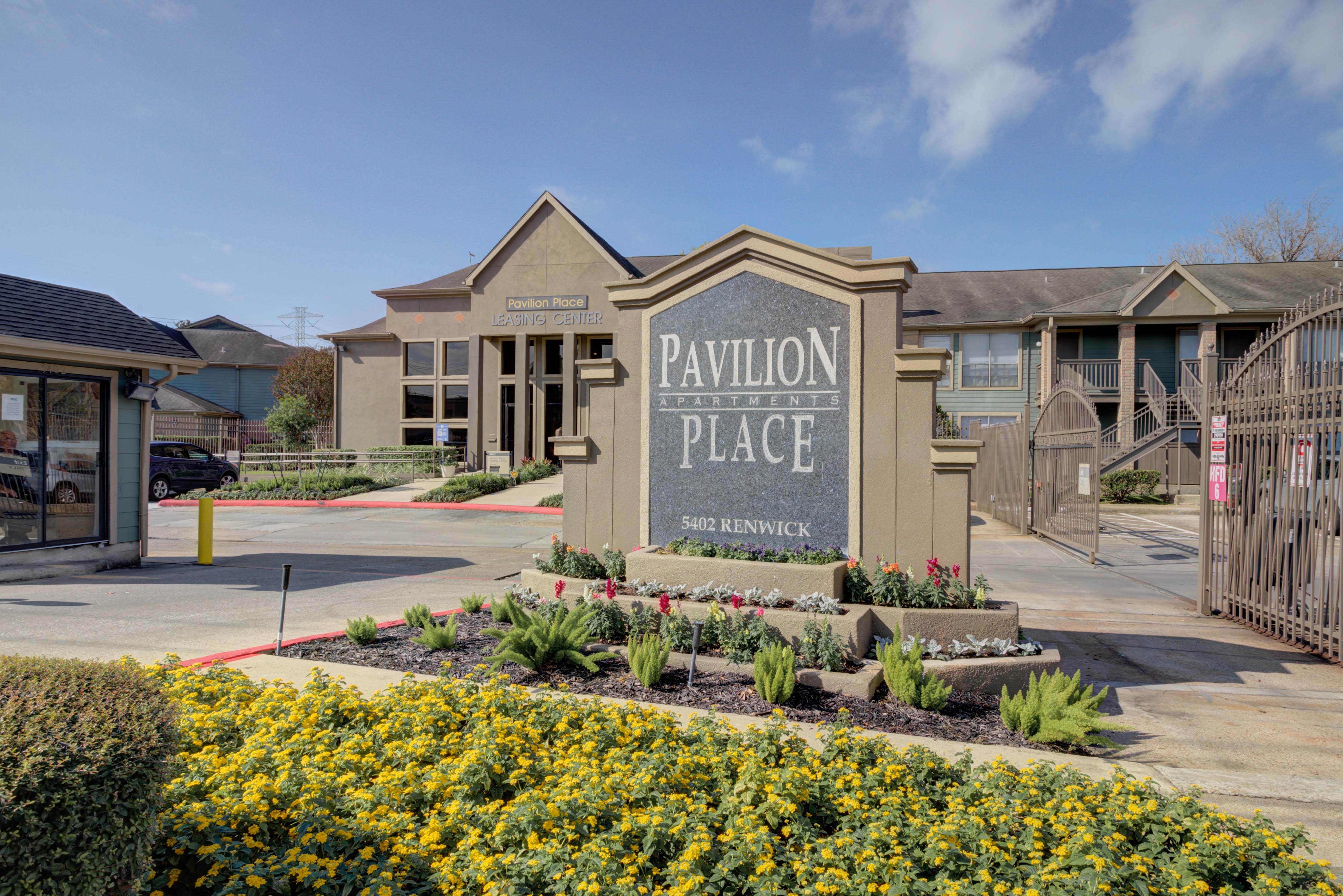 Pavilion Place - Houston, TX