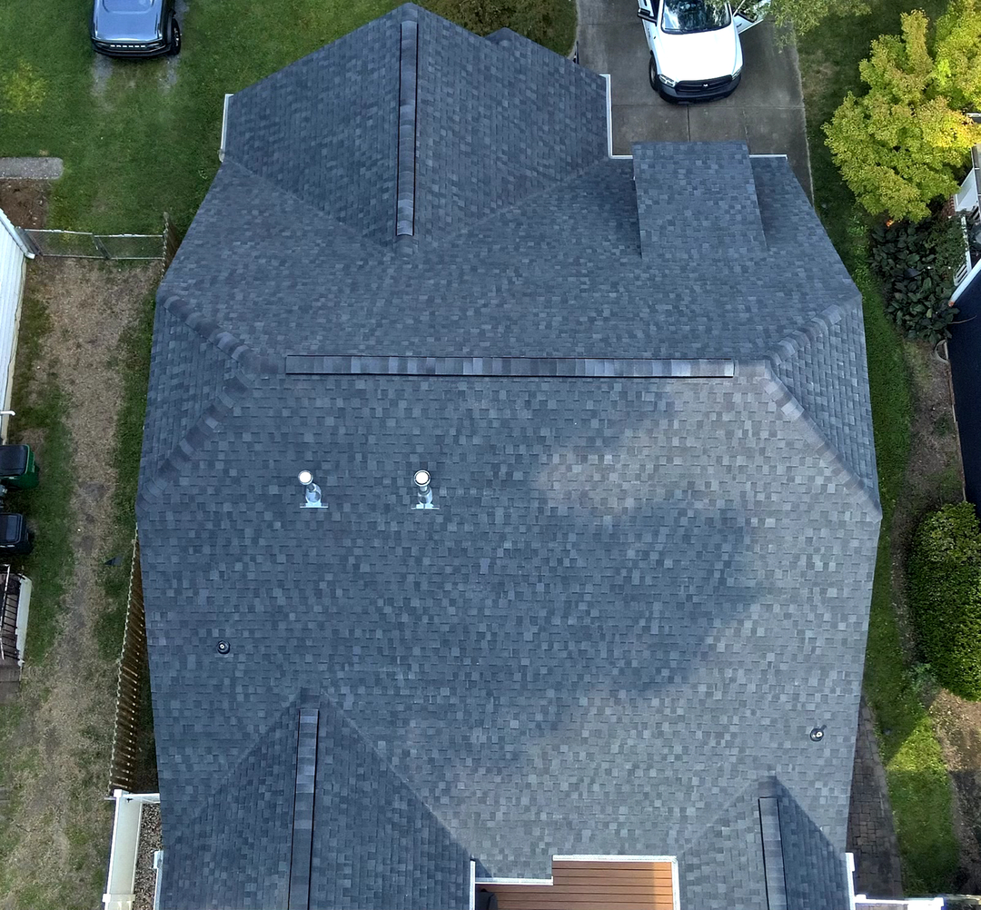 Eastern Oak Roofing LLC Image
