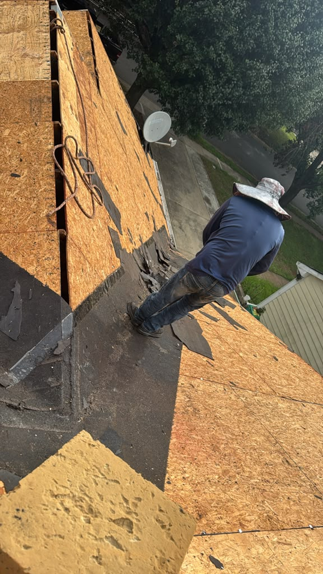 Eastern Oak Roofing Image