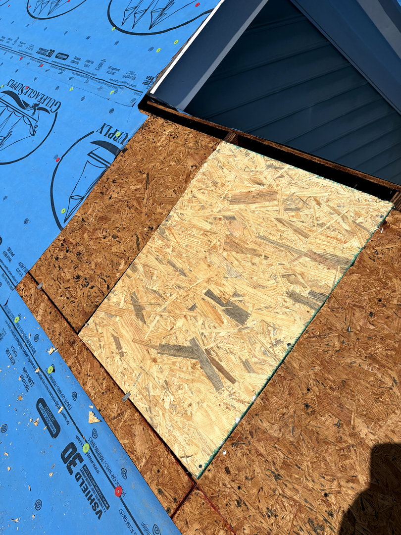 Eastern Oak Roofing Image