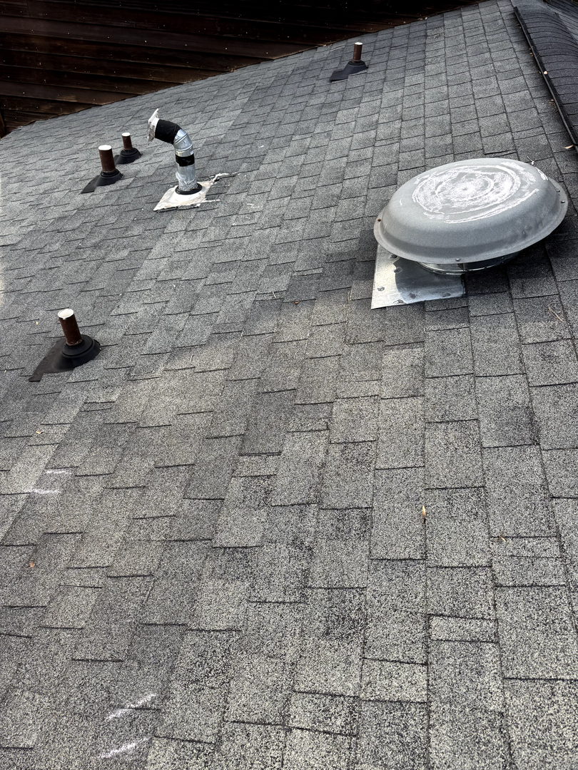 Eastern Oak Roofing Image