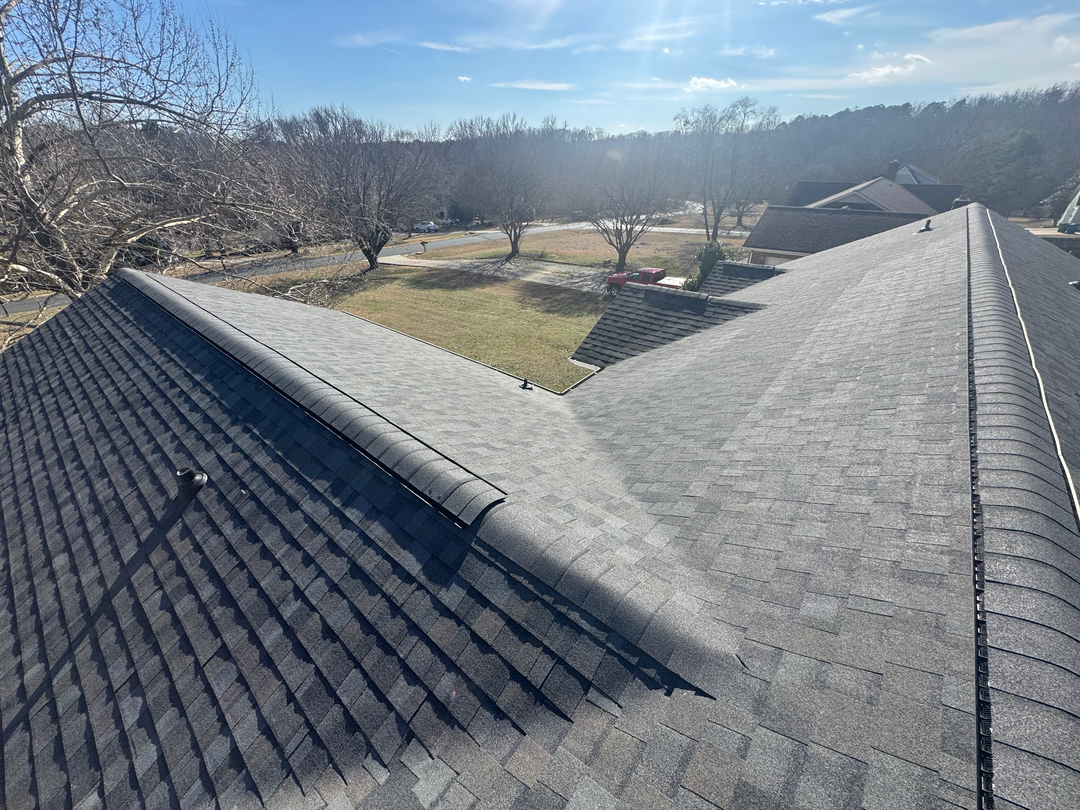 Eastern Oak Roofing LLC Logo