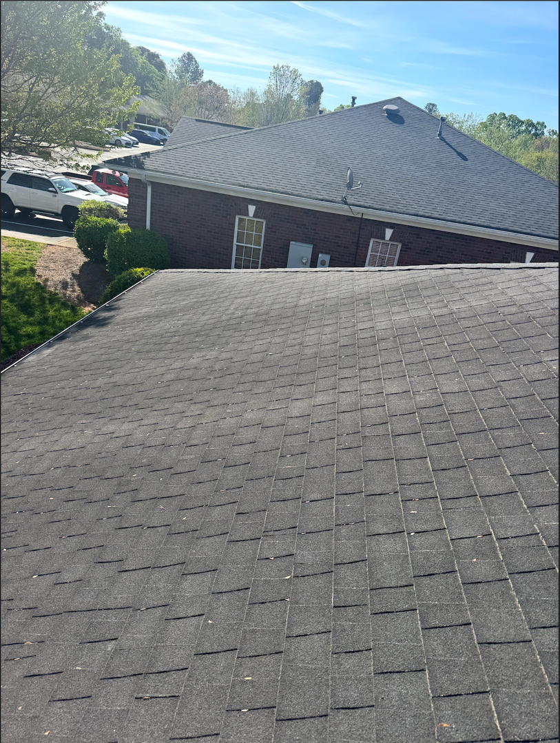 Eastern Oak Roofing Image