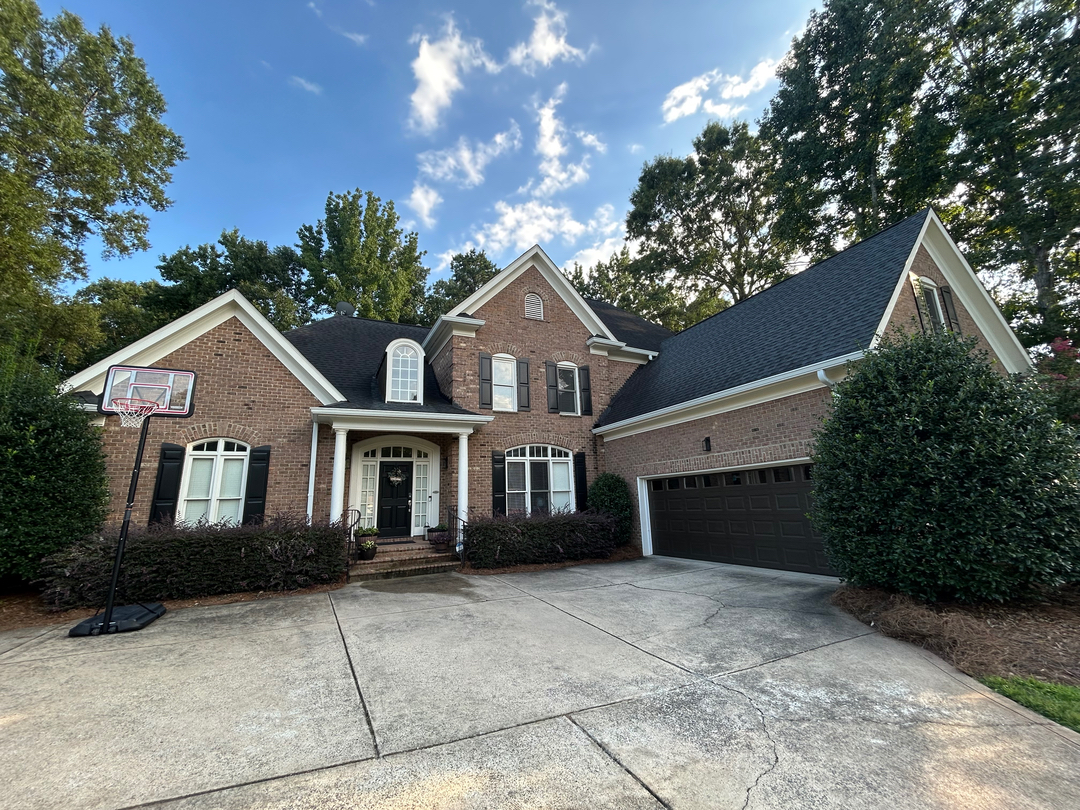 Eastern Oak Roofing Image