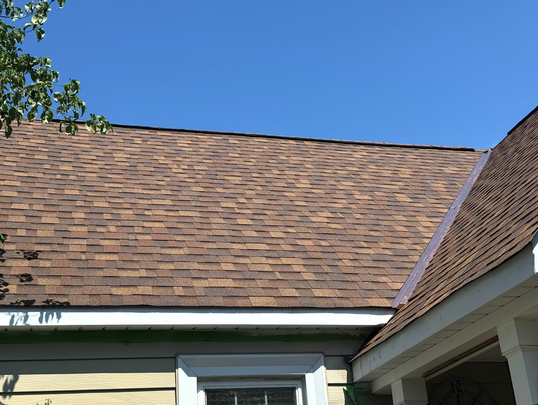 Eastern Oak Roofing Image