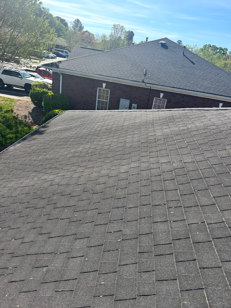 Eastern Oak Roofing Image