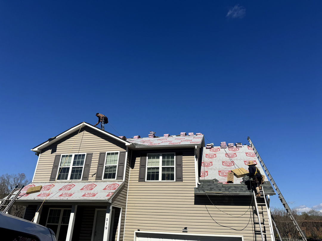 Eastern Oak Roofing Image