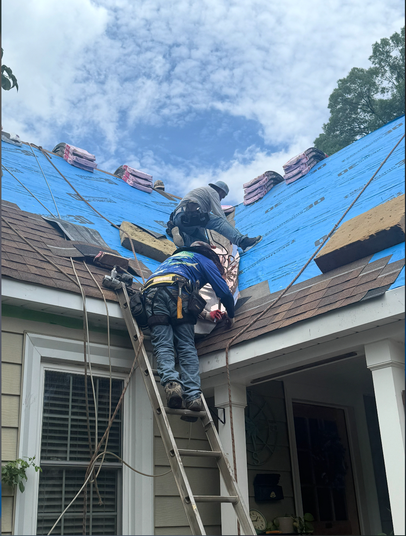 Eastern Oak Roofing Image