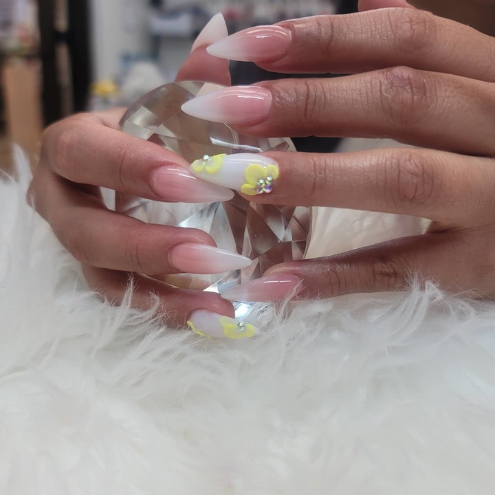 Yeyetzi Nails Image