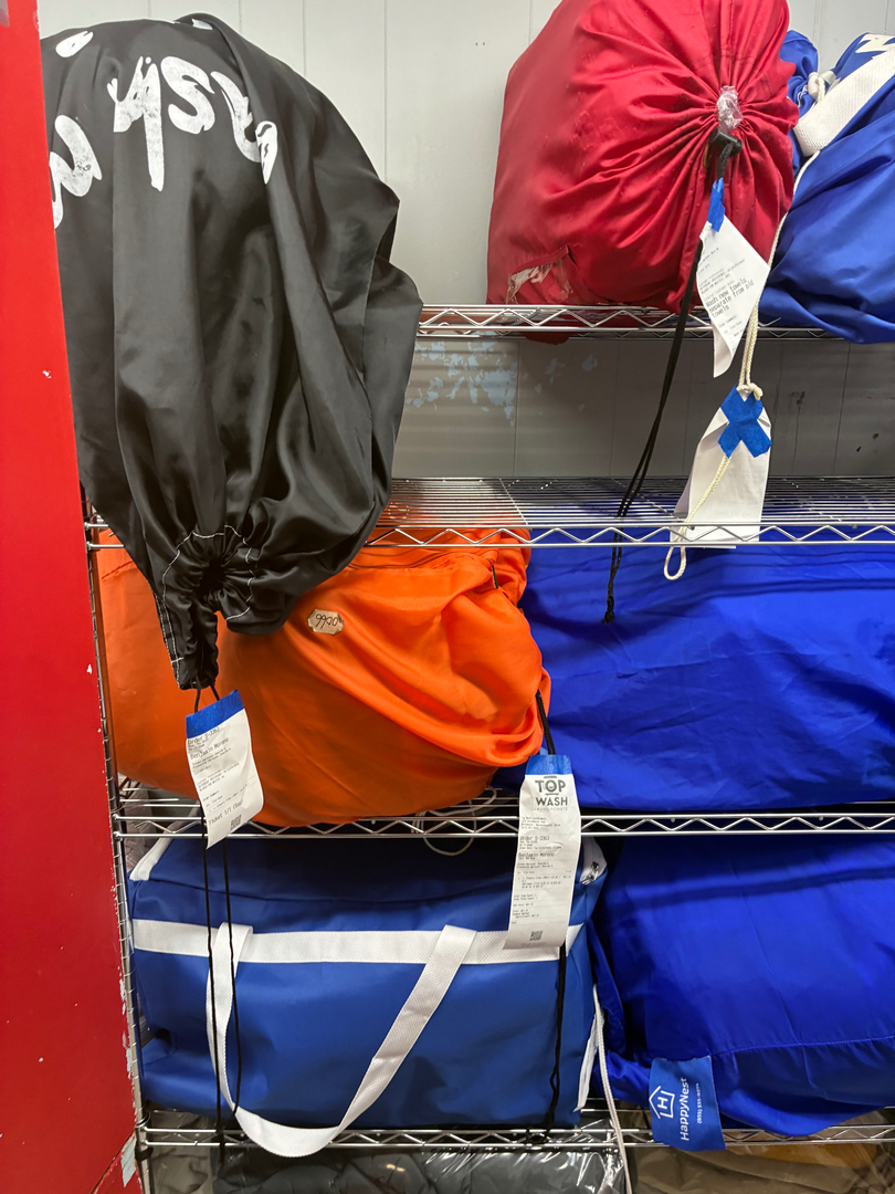 Top Wash Laundromats & Wash and fold Image