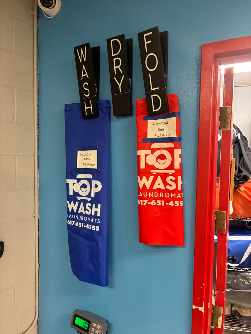 Top Wash Laundromats & Wash and fold Image