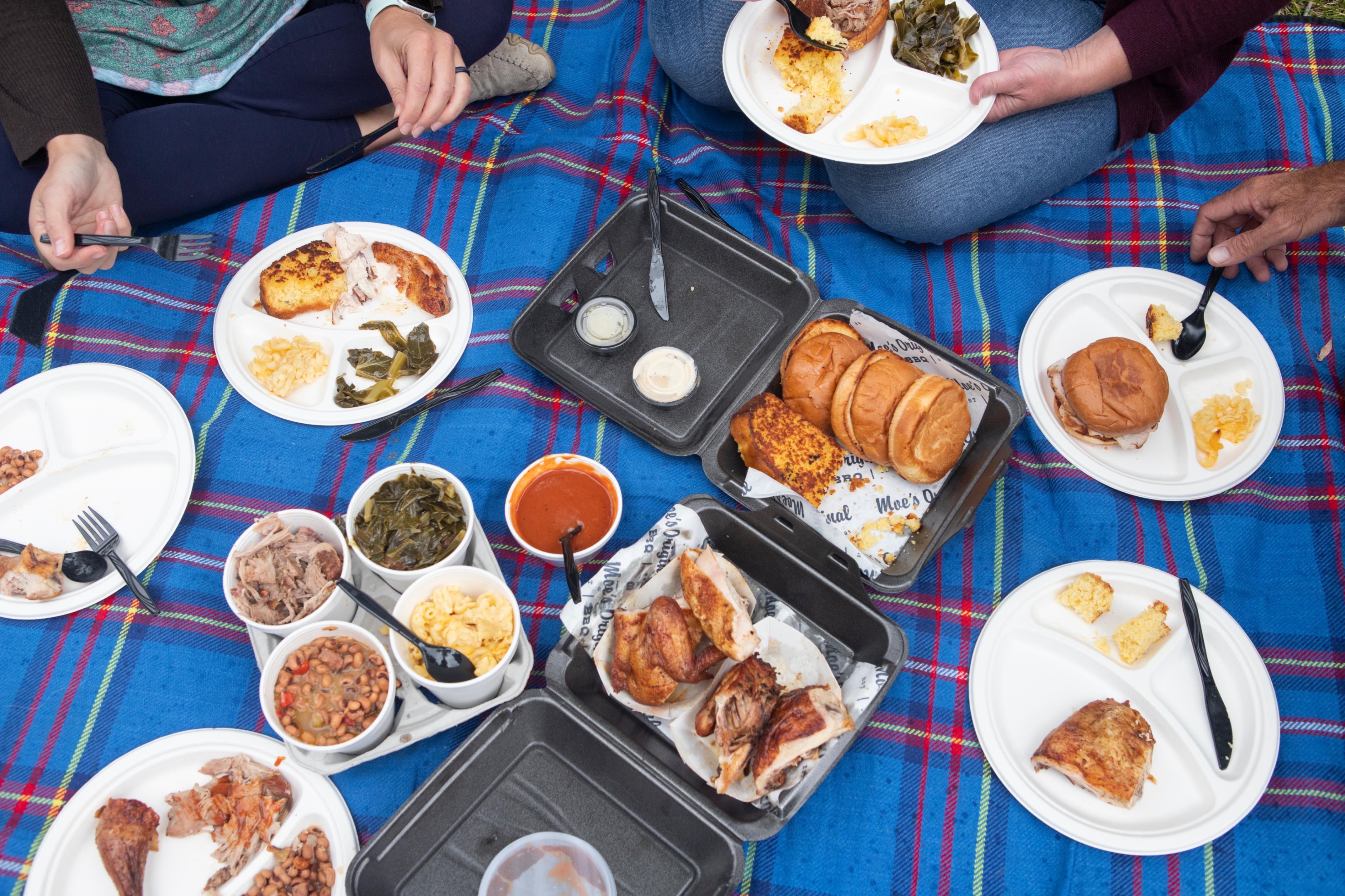 Moe's Original BBQ Image