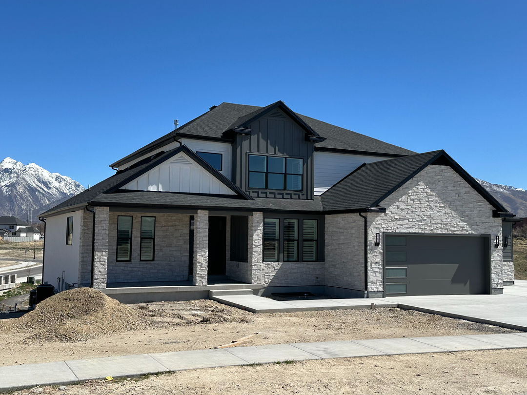 Heaton Roofing Image