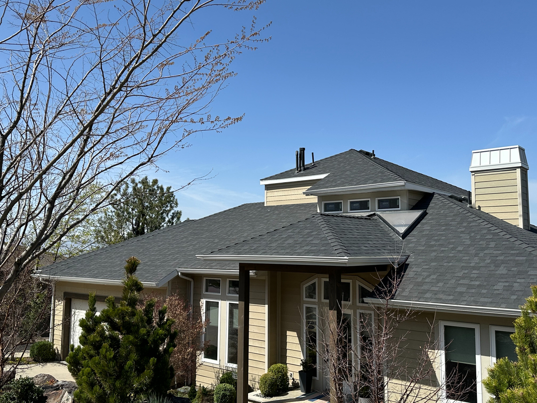 Heaton Roofing Image