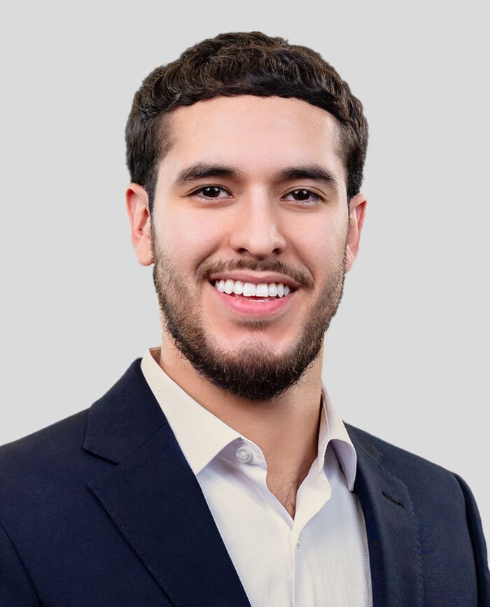 Darian Hernandez at CrossCountry Mortgage Image