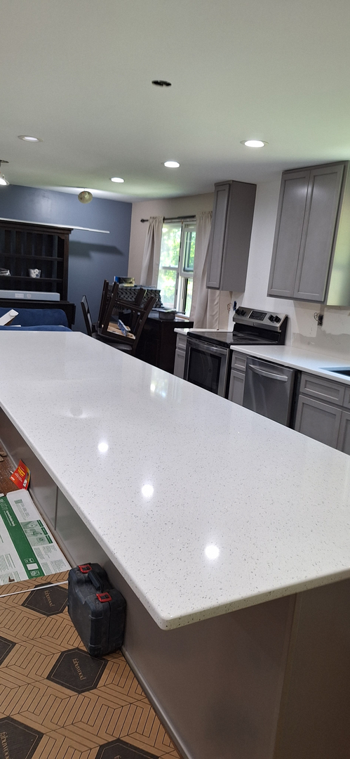 De Luca Construction and Landscaping Image