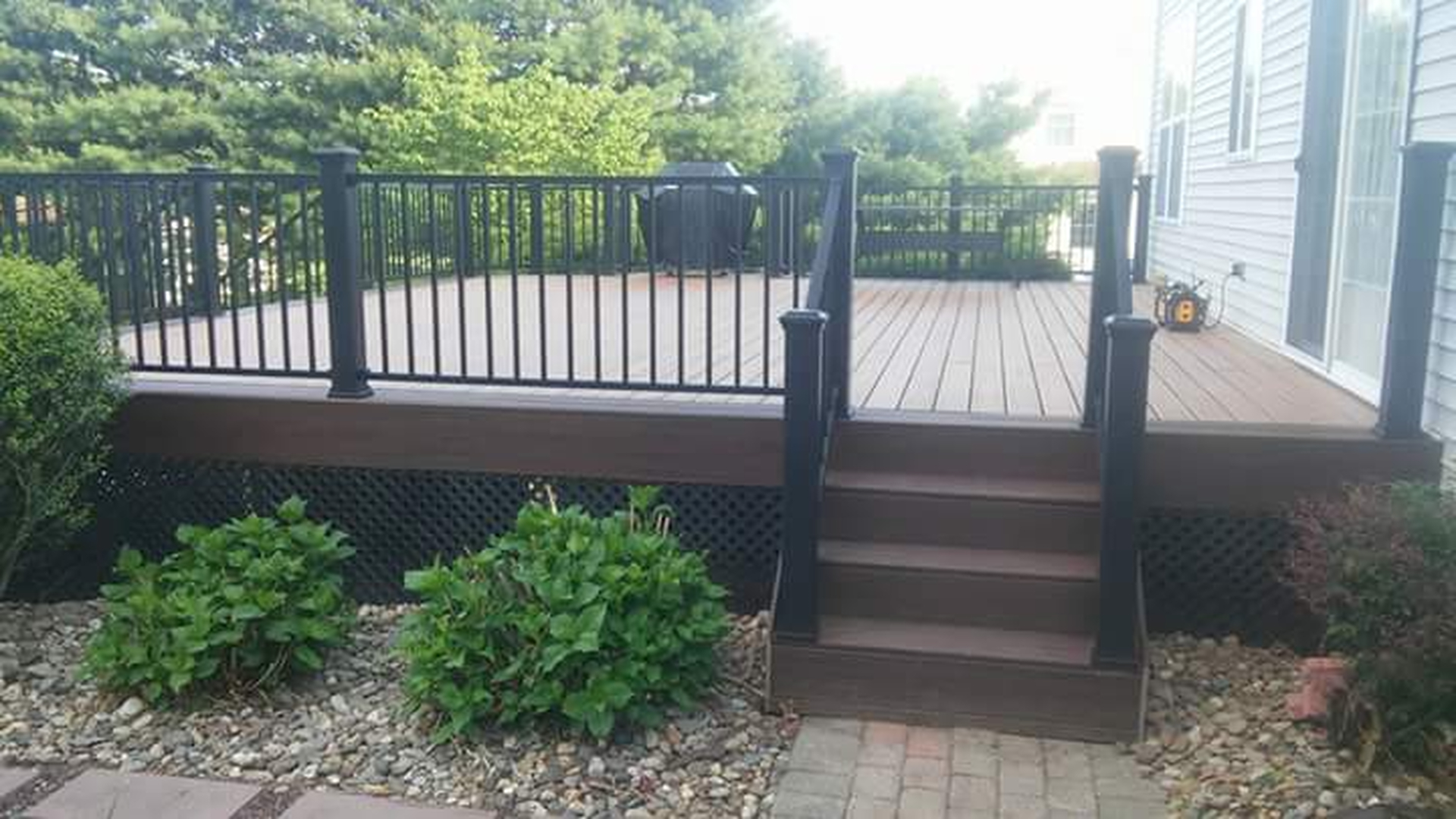 De Luca Construction and Landscaping Image