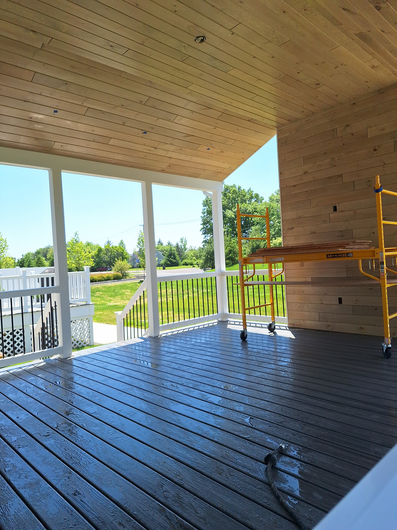 De Luca Construction and Landscaping Image