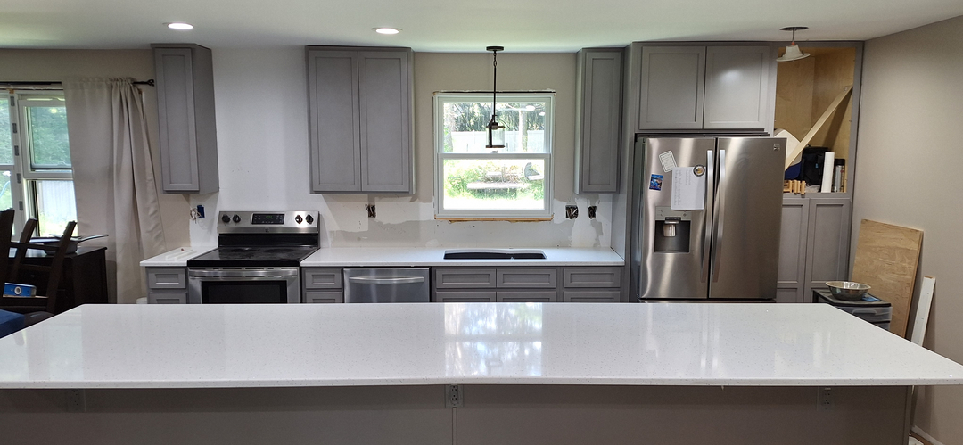 De Luca Construction and Landscaping Image