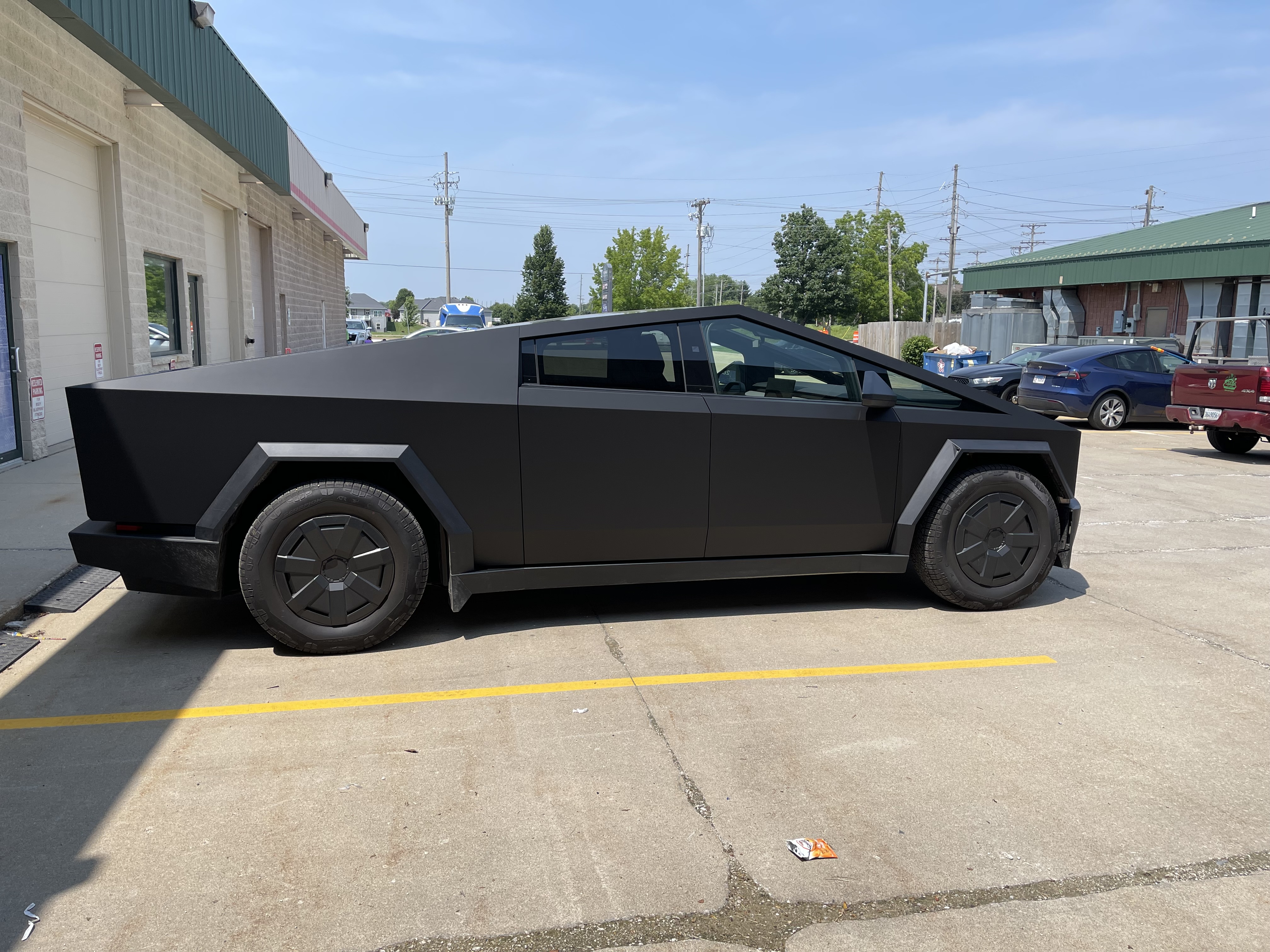 Central Image Wraps Image