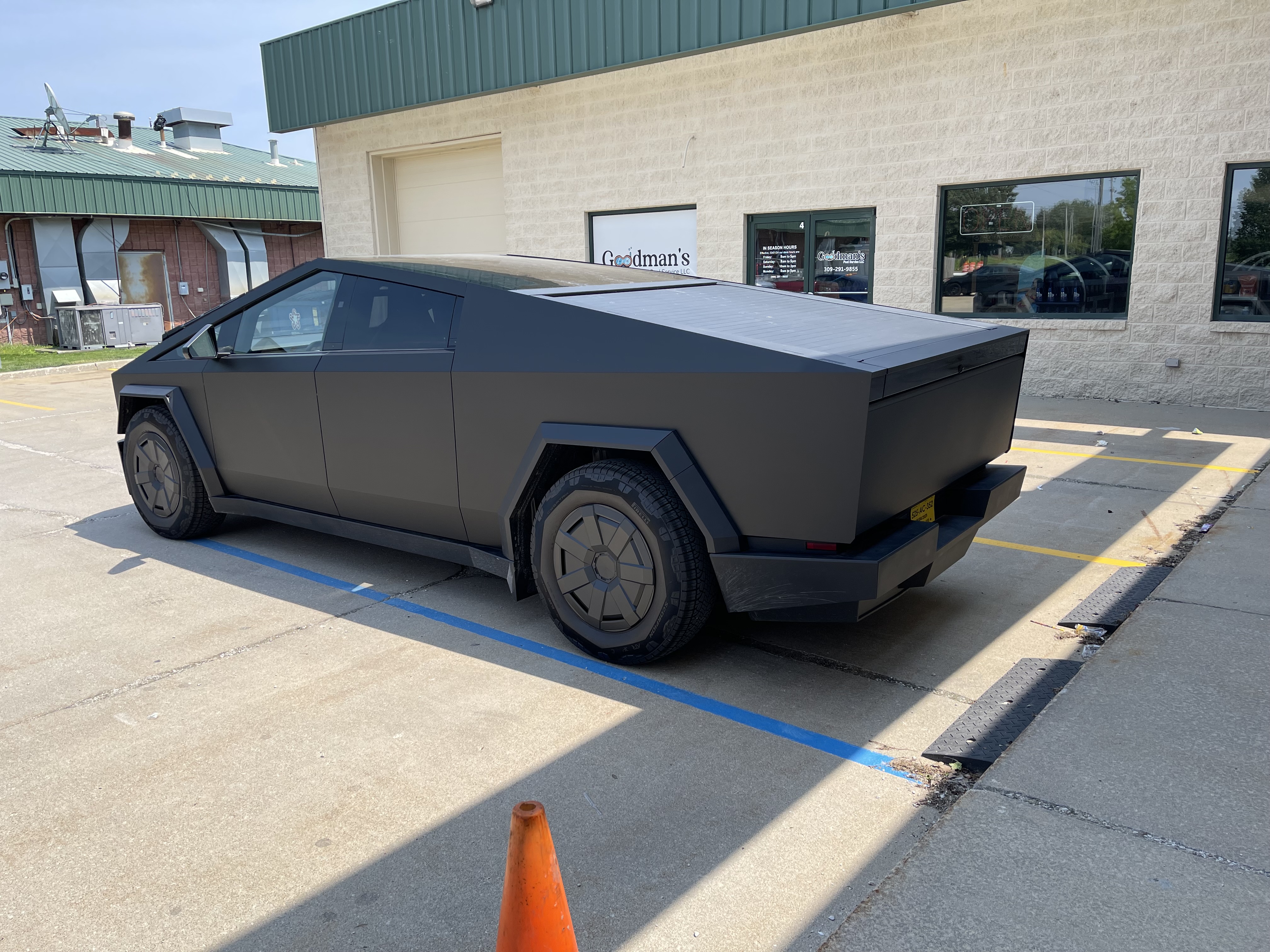 Central Image Wraps Image